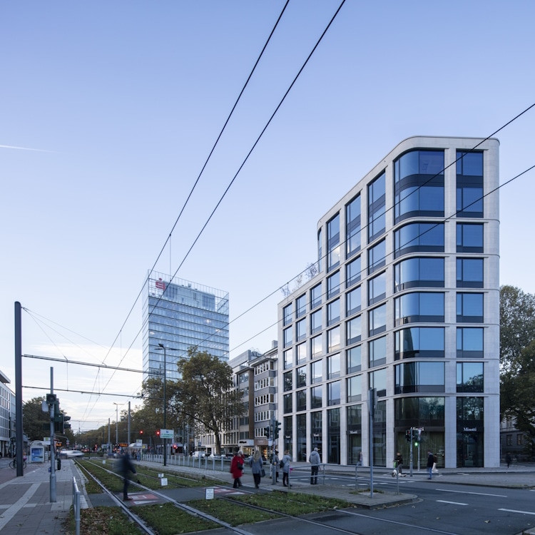 Vertikum, Büro- und Geschäftshaus Berliner Allee, Düsseldorf
© caspar./HGEsch