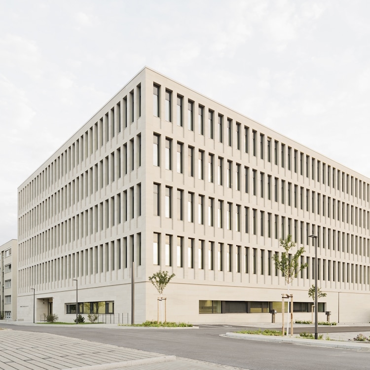 Kriminaltechnisches Institut des LKA Sachsen, Dresden © Brigida González, Stuttgart