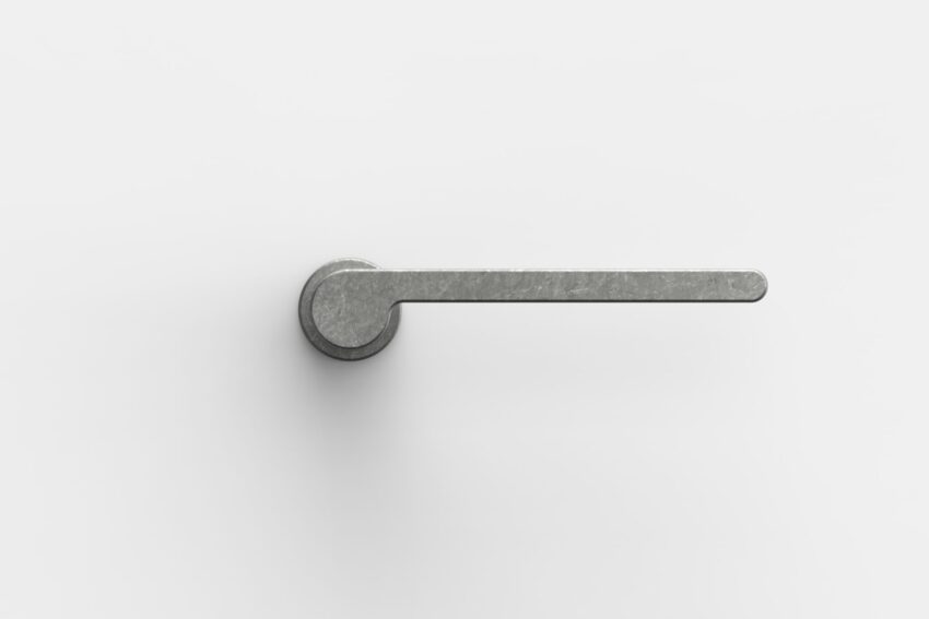 Türdrücker aus Aluminium mit sanft gerundeter Griffkante für angenehme Haptik.