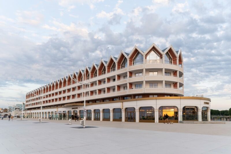 Intelligente Türsysteme: stilvolles Willkommen im Radisson Blu Malo-Les-Bains**** & Spa