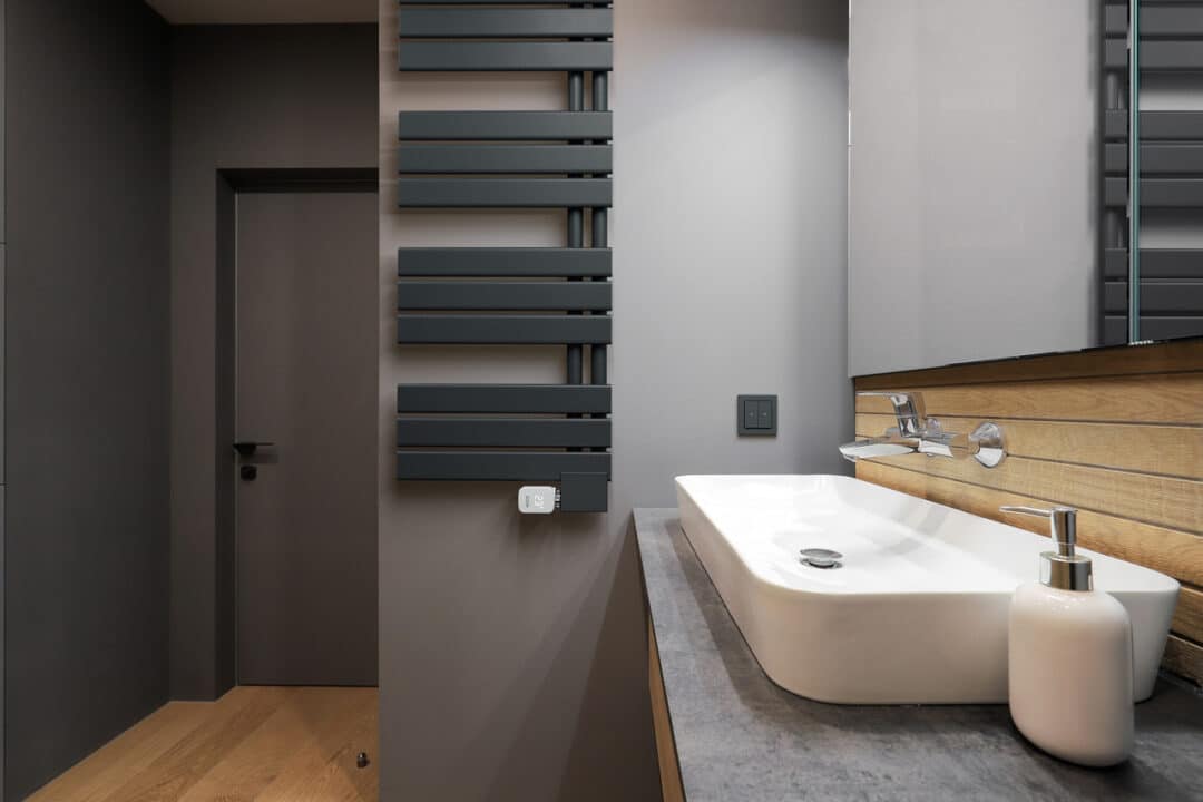 Gira KNX RF Multi ermöglicht flexible Gebäudeautomation per Funk – sicher mit KNX Secure und ideal für Sanierung.