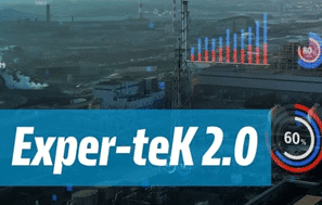 Visualisierung der digitalen Plattform Exper-teK 2.0 mit Datenanalysen und Prozessgrafiken über einer Industrieanlage, Symbol für vernetzte und effiziente Bauprozesse.
