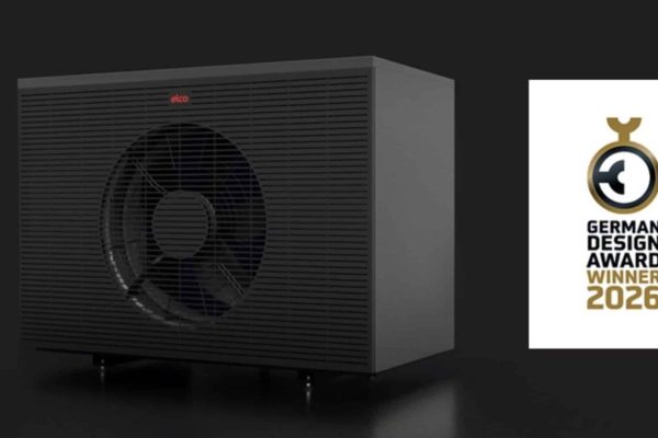 Moderne ELCO AEROTOP SPK16/20 Wärmepumpe in dunklem Design, Gewinner des German Design Award 2026.