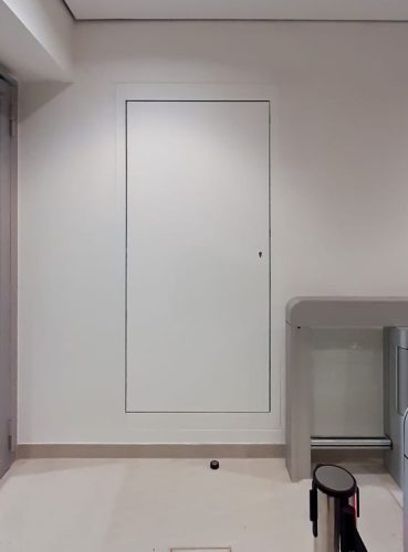 Feuerwiderstandsfähige Abtrennung der Installationsschächte mit PRIODOOR RTH © PRIORIT AG