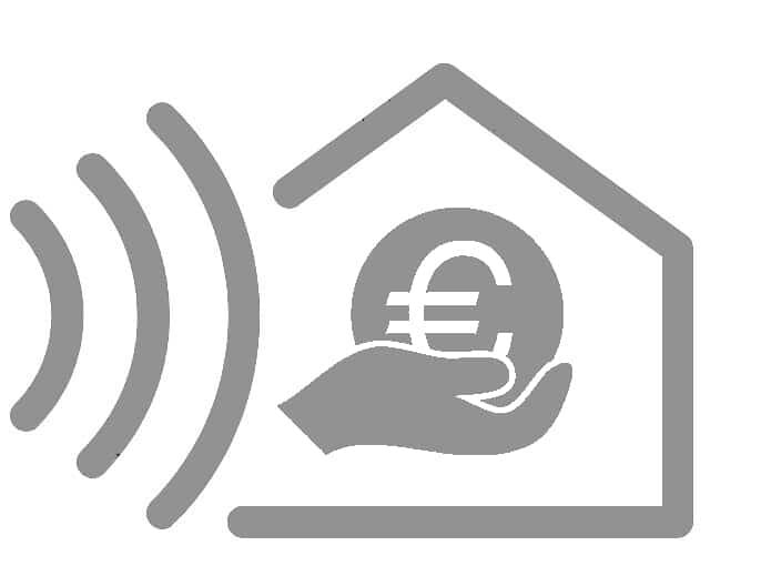 Graues Icon mit Haus, Hand und Euro-Münze, Symbol für wirtschaftliches und effizientes Bauen.