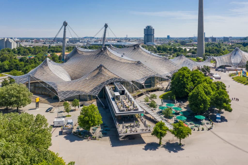 Stress-Test entscheidet Materialwahl – neuer Belag für Coubertin-Terrassen im Olympiapark