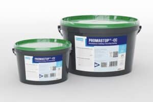 Zwei Eimer PROMASTOP®-CC Brandschutzbeschichtung von Promat in 5 kg und 12,5 kg Ausführung mit grünem Deckel.